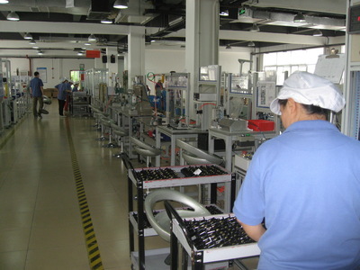 步進電機生產線 價格、廠家與工控系統裝備解析——瑞安市鴻發汽摩產品檢測臺設備廠應用實踐