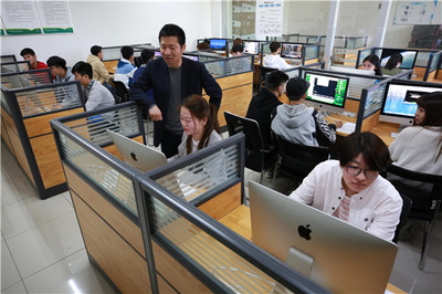 西安科技大學(xué)高新學(xué)院2022年新增軟件科技領(lǐng)域本科專業(yè)通過學(xué)士學(xué)位授權(quán)評審